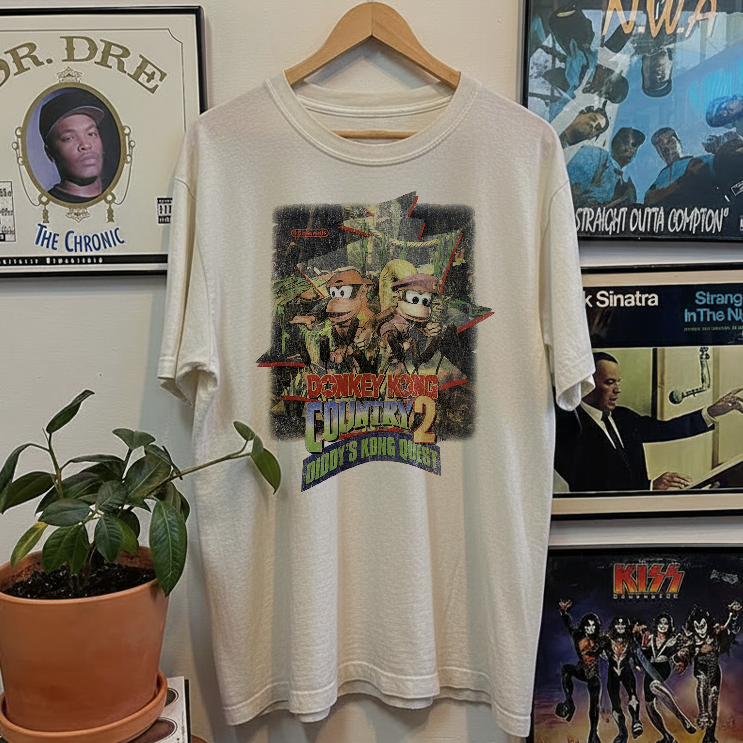 Vintage 90s Donkey Kong Country 2 Diddy's Kong Quest Washed White Graphic Graphic T-Shirt
