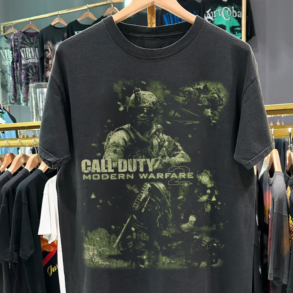 Vintage Modern Warfare Heavyweight Black Graphic Graphic T-Shirt